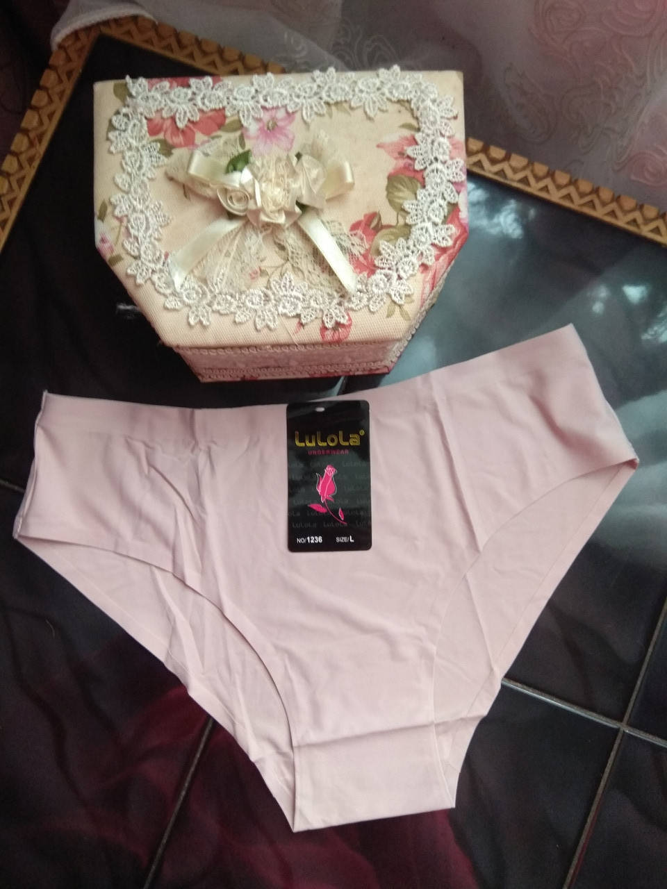 

Л,хл,2хл Безшовні трусики Lulola лулола гладкі пудра 2Xl, Пудровый