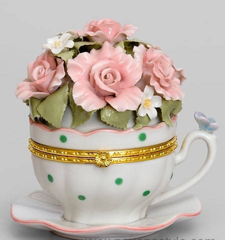 

Фарфоровая музыкальная композиция "Чашечка радости" (Pavone), Белый