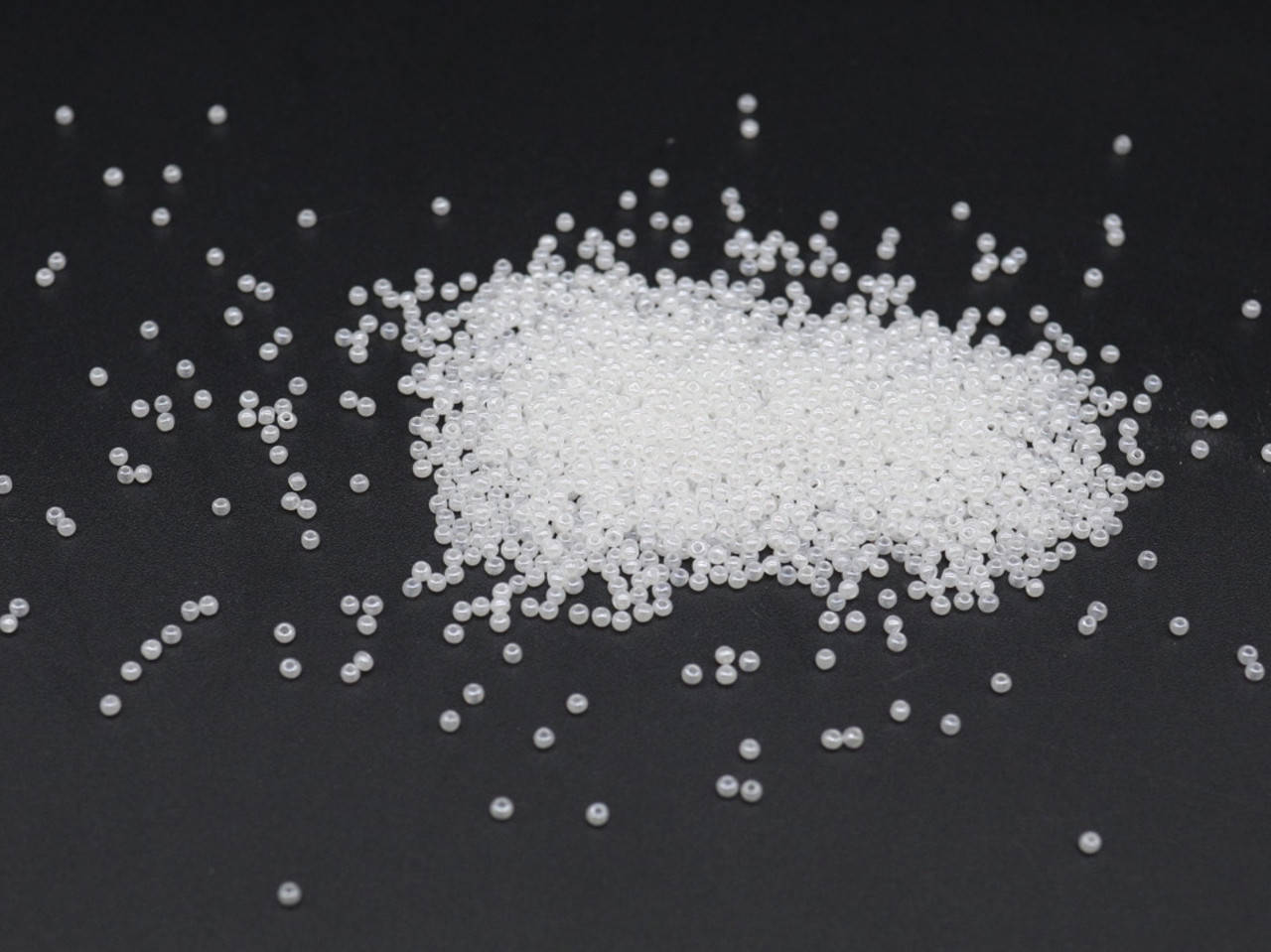 

Бисер круглый. №13/0. 1.9мм. 100г/уп. ААА