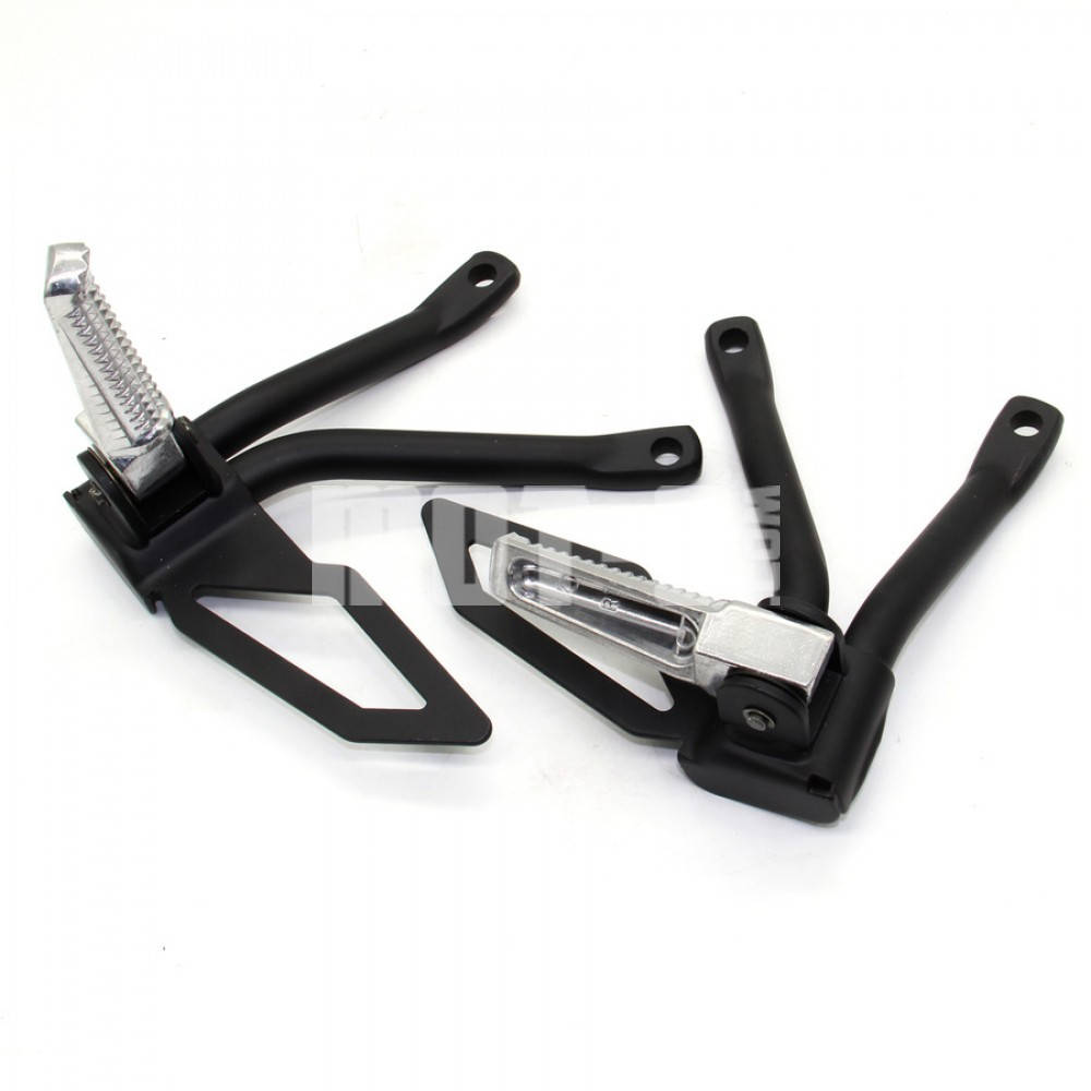 

Подножки пассажира+кронштейн (л+п) Lifan LF175-10M SR200