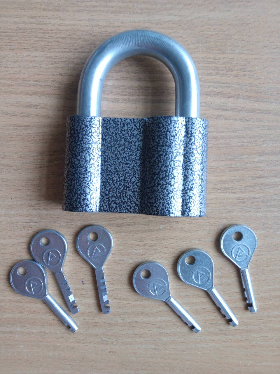 

Замок амбарный ЗНА-80С - 6кл.