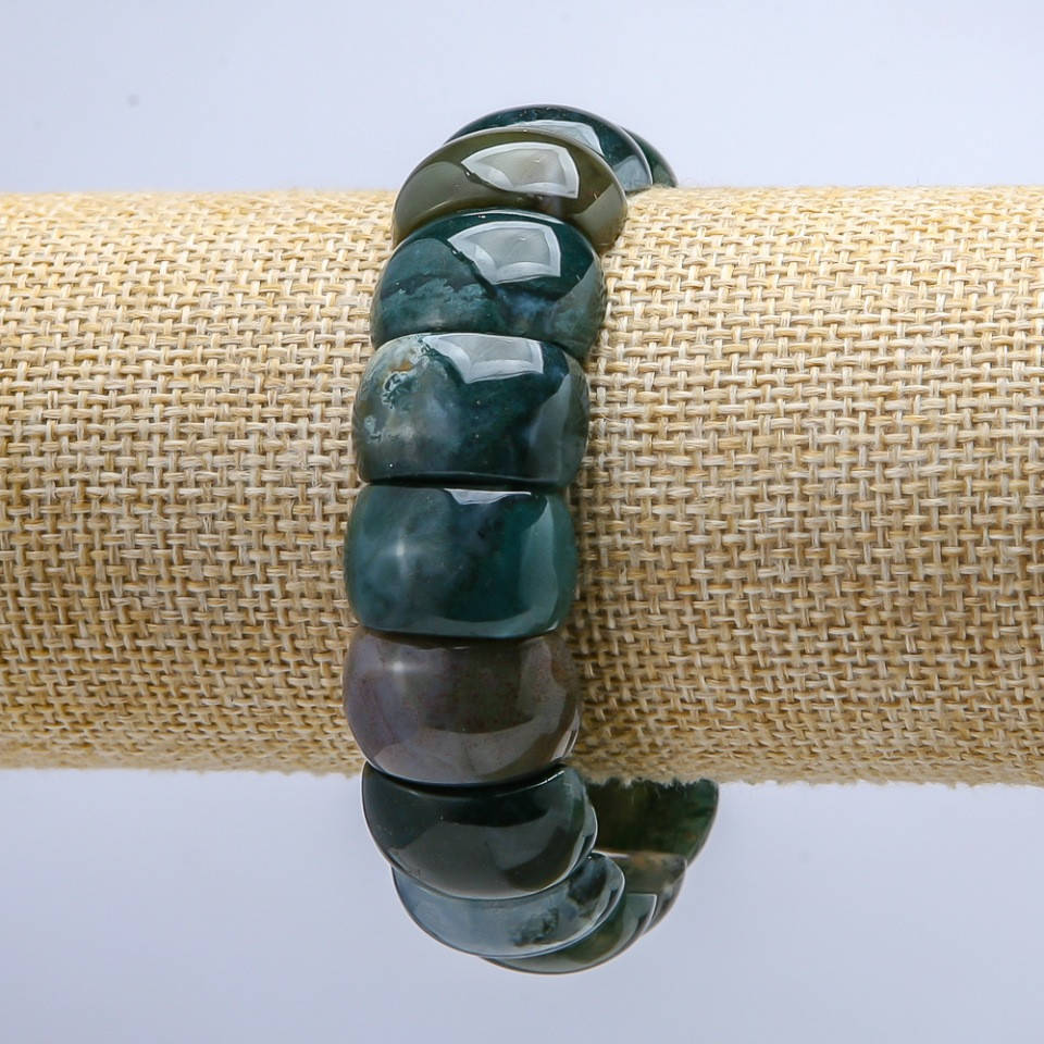 

Браслет на резинке из натурального камня Зеленая Яшма гладкое звено 20х12мм+-