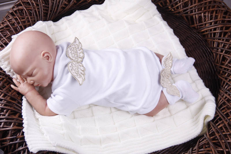 

Нарядный комплект боди+носочки ангел (золото) 62 Brilliant Baby
