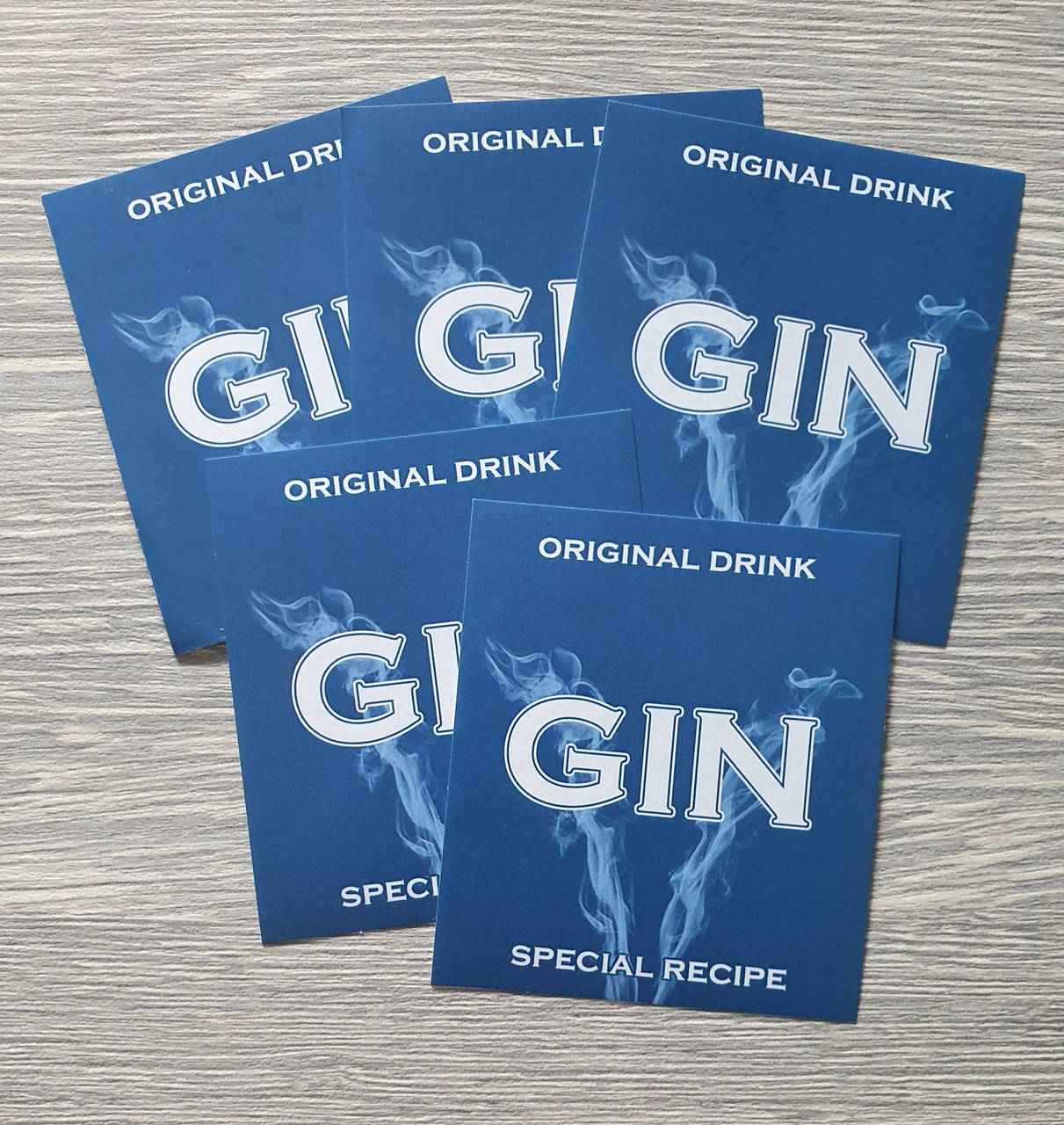 

Готовая наклейка этикетка на бутылку "Джин" - GIN - размер 7 х 8 см