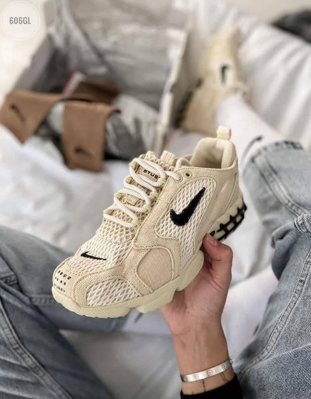 

Женские кроссовки Nike Air Zoom Spiridon Caged 'Stussy', Бежевый