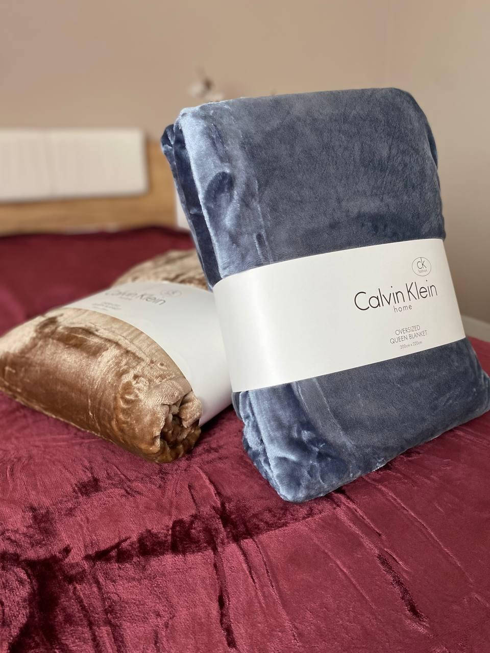 

Брендовый флисовый плед Calvin Klein Графит