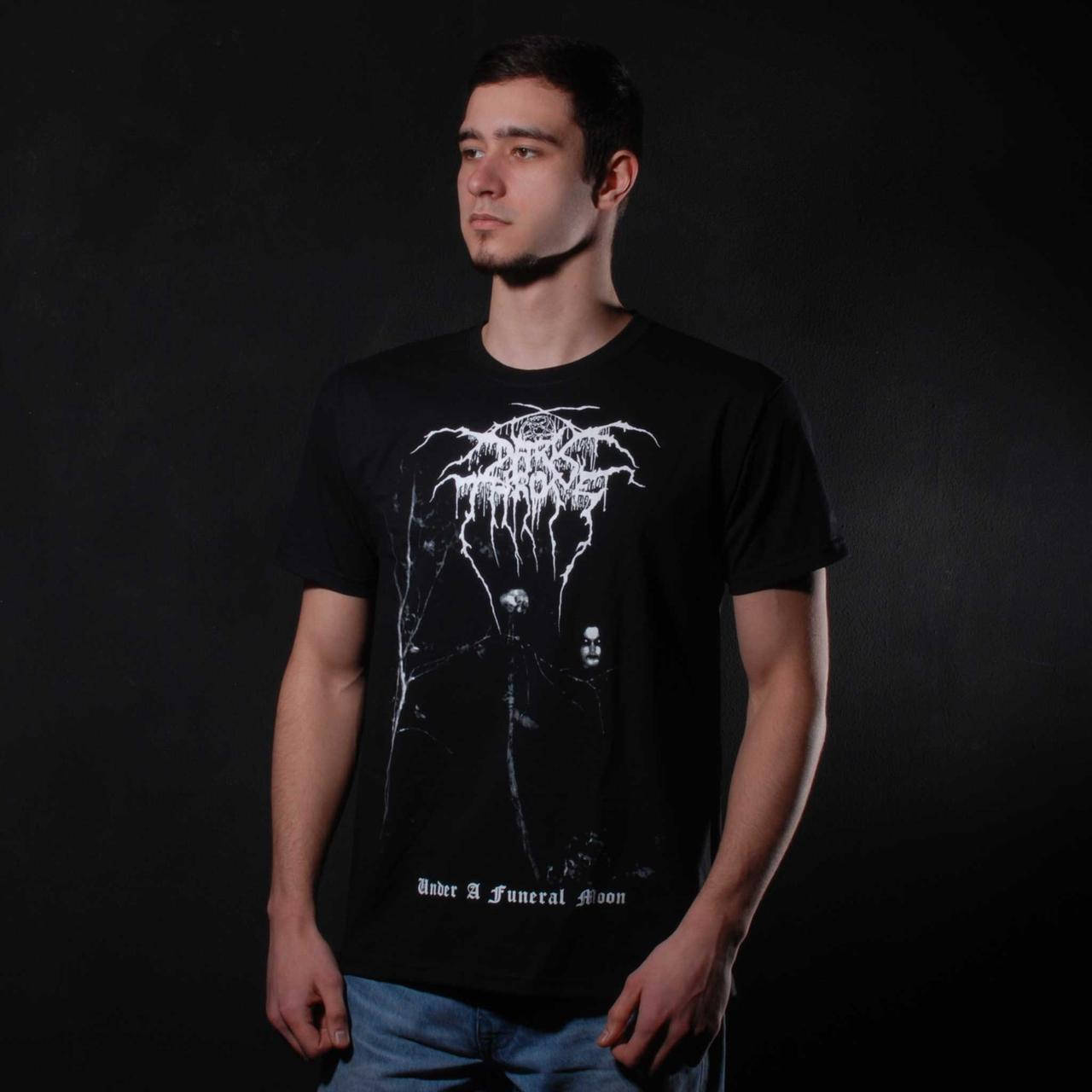 

Футболка Darkthrone - Under A Funeral Moon (FOTL) чорна, Размер S