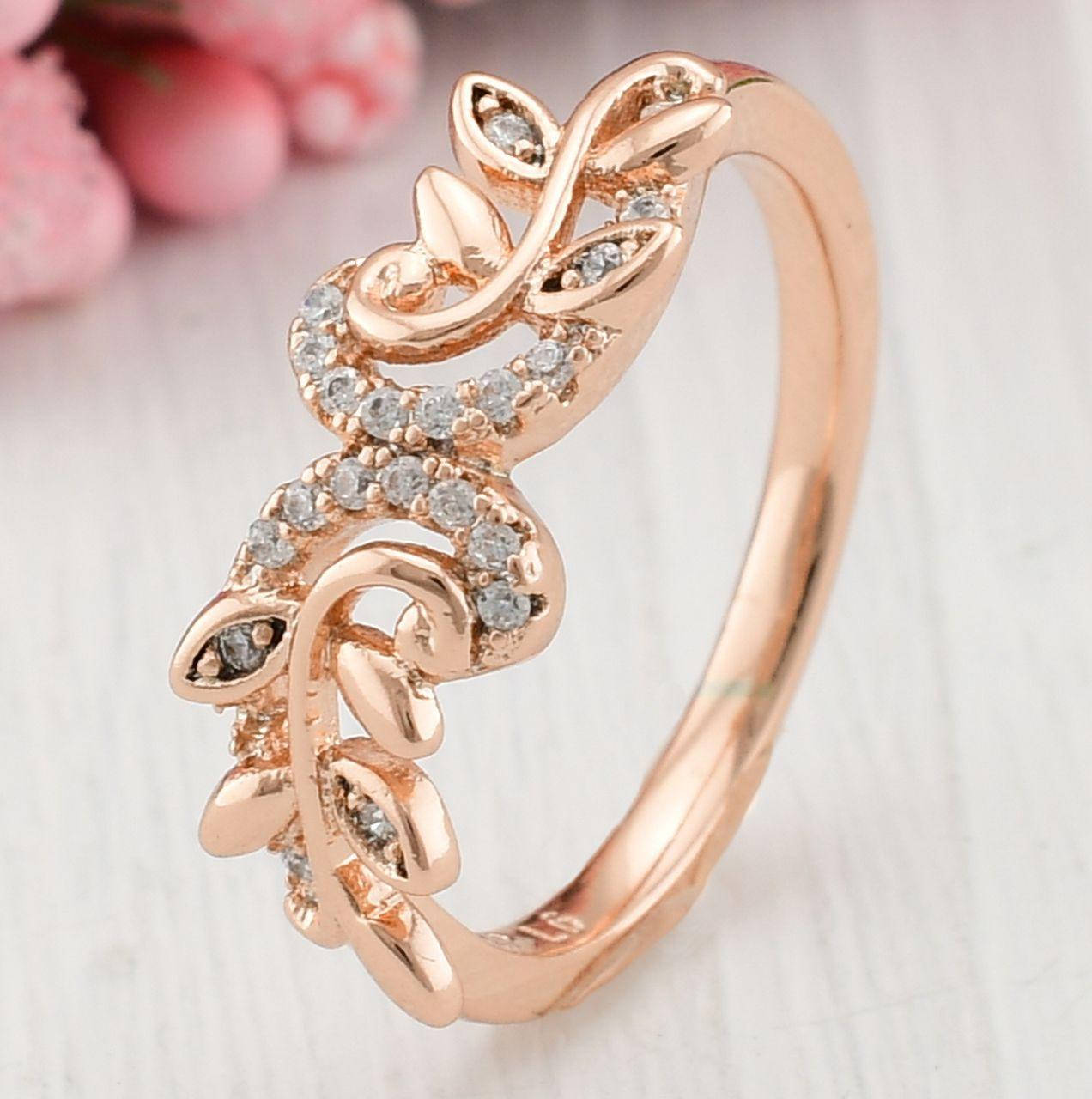 

Кольцо Xuping 31175 белые фианиты позолота РО размер 17