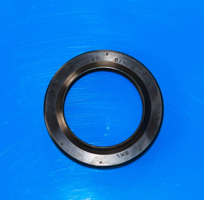 

Сальник однобортный SKL 40х60х8/10,2