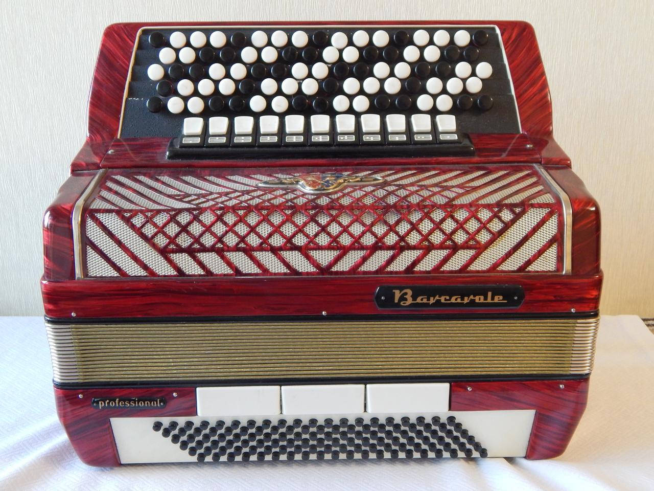 

Пятирядный баян Barcarole Professionale