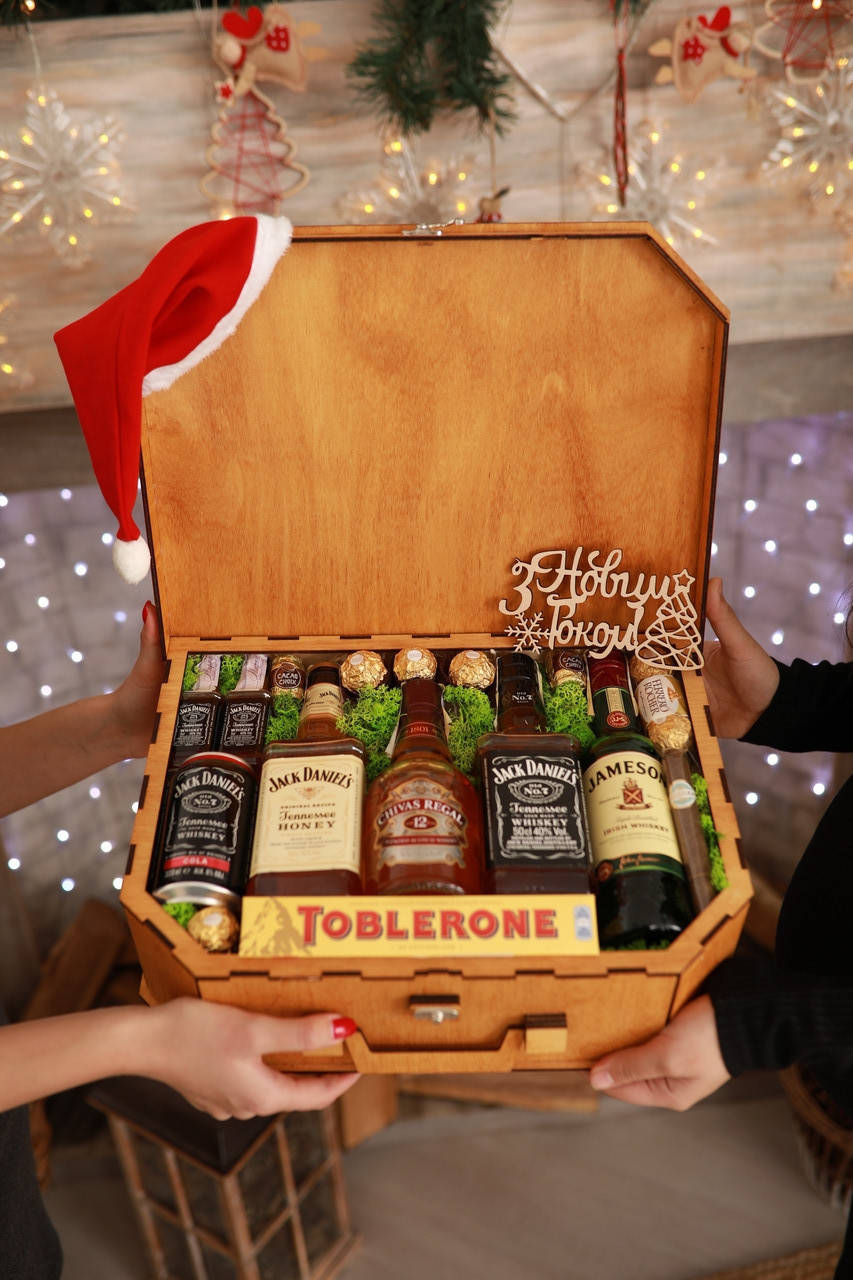 

Оригинальный Подарок Мужчине на День Рождения