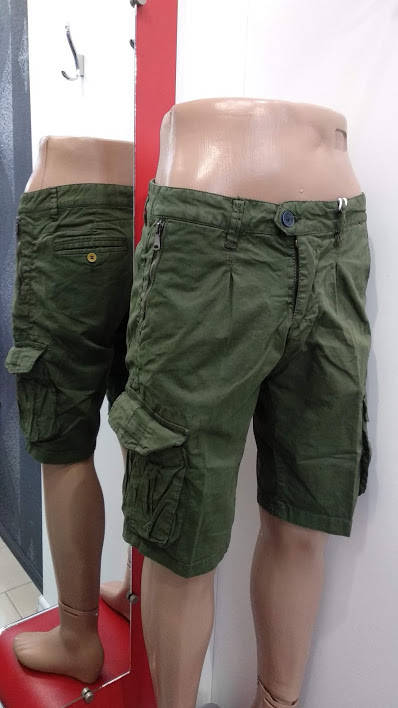 

Мужские хлопковые шорты хаки с накладными карманами 29