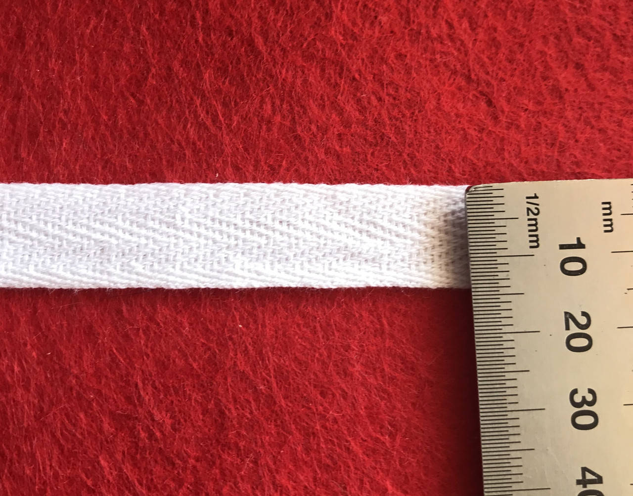 

Киперная лента белая 1,5см, Белый