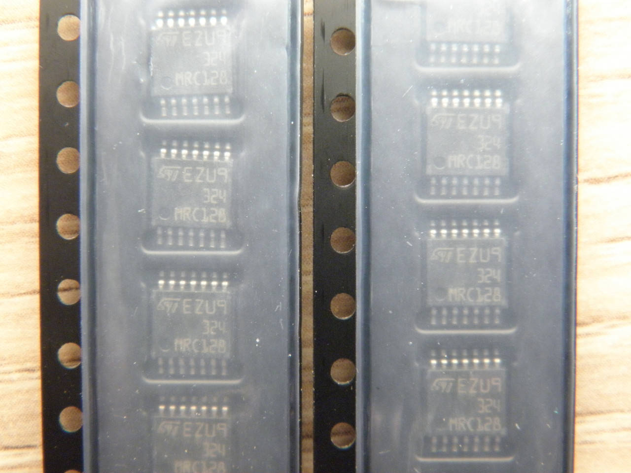 

Микросхема LM324 LM324PT = AS04-F AS04-G