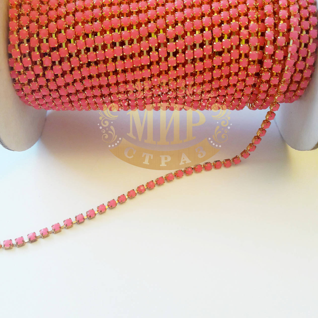 

Стразовая цепочка, цвет Rose Neon, ss6 (2mm), металл золото, 1м