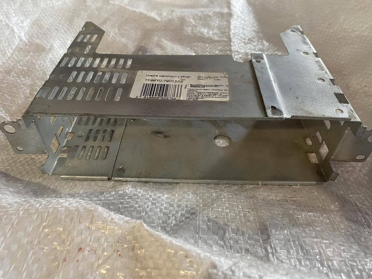 

Рамка шахта под магнитофон Lanos Sens Ланос Сенс АвтоЗаз 96254552