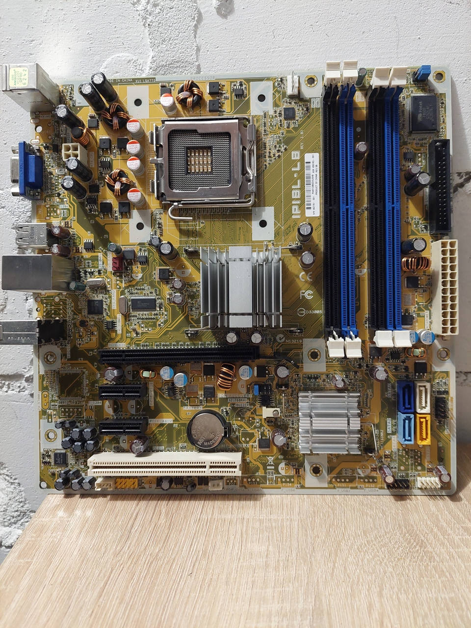 

Материнская плата HP IPIBL-LB Rev 1.01 LGA775