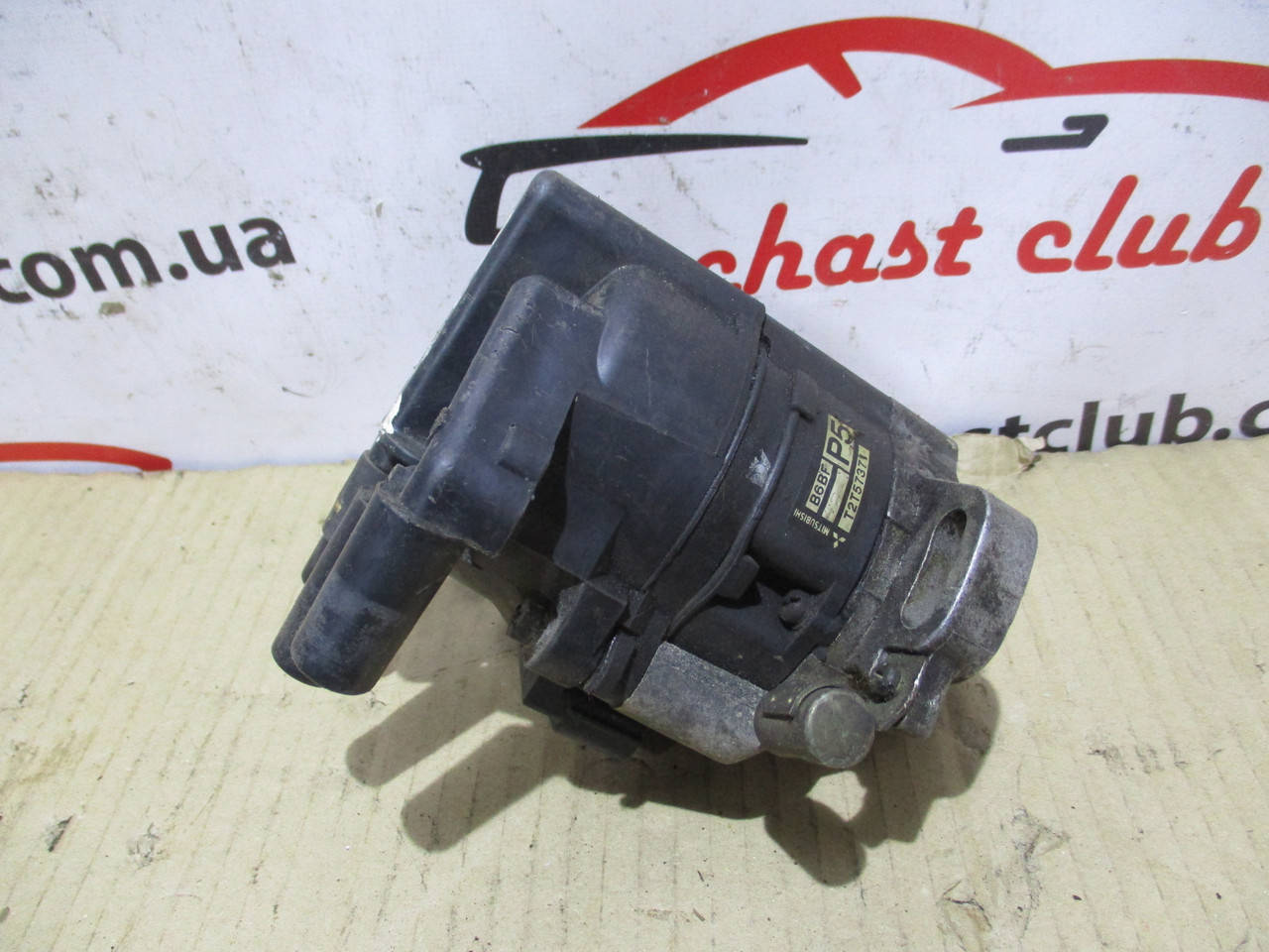 

Распределитель зажигания (трамблёр) Mazda 323F T2T57371 9915144 Mazda