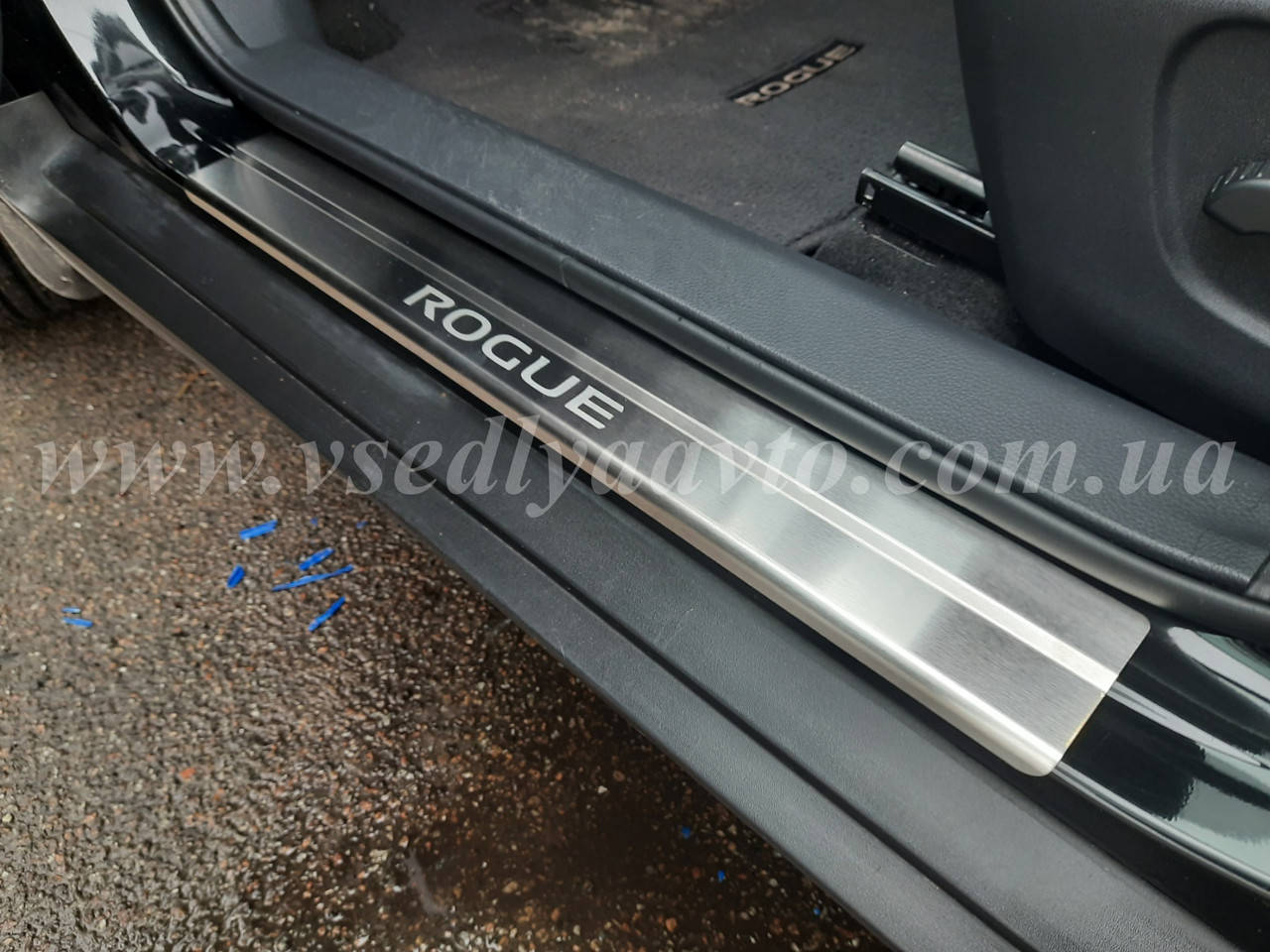 

Накладки на пороги Nissan Rogue с 2013-2020 гг. (Standart)