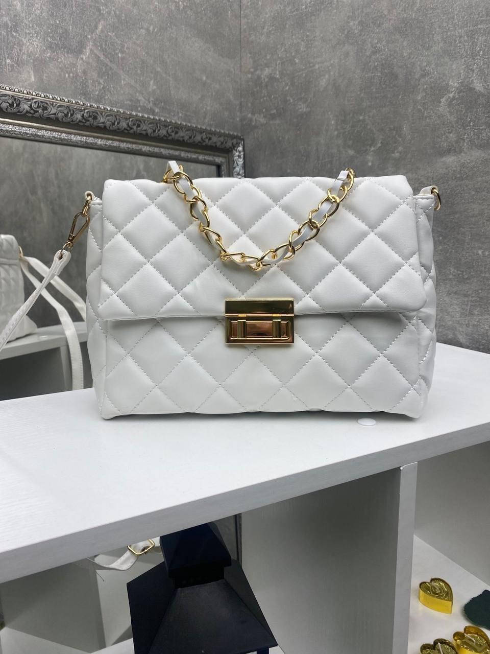 

Сумка-клатч женская стеганая с цепочкой классическая стильная сумочка белая экокожа, Белый