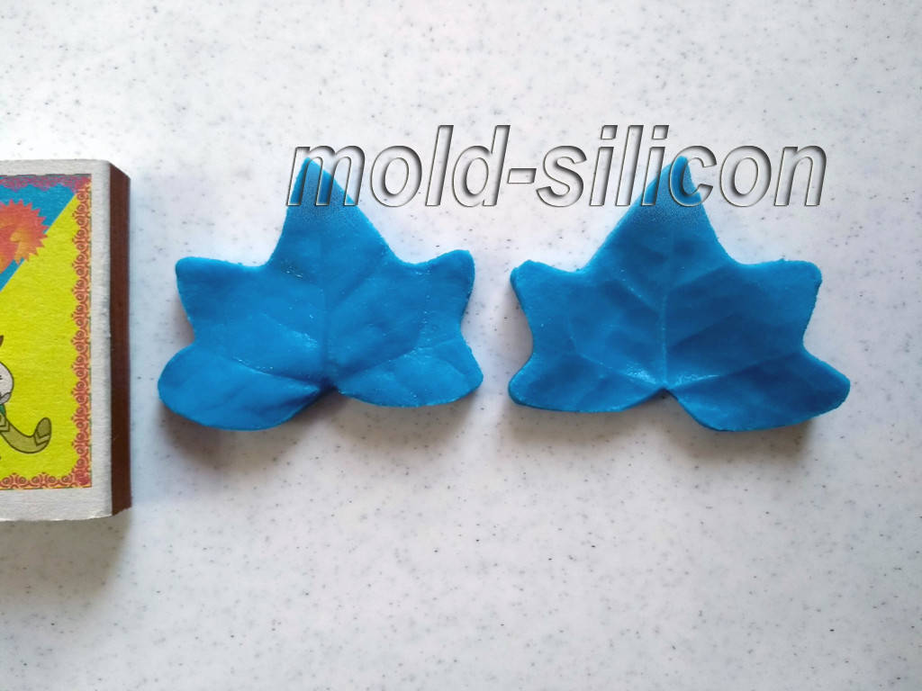 

Силиконовый вайнер "Лист плюща"