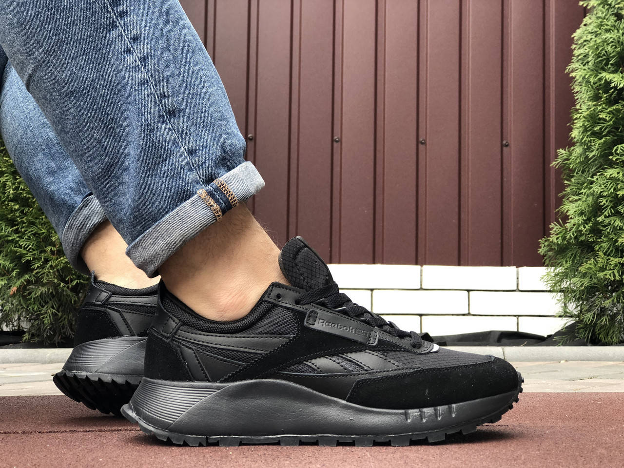 

Кроссовки мужские REEBOK черные 43, Черный