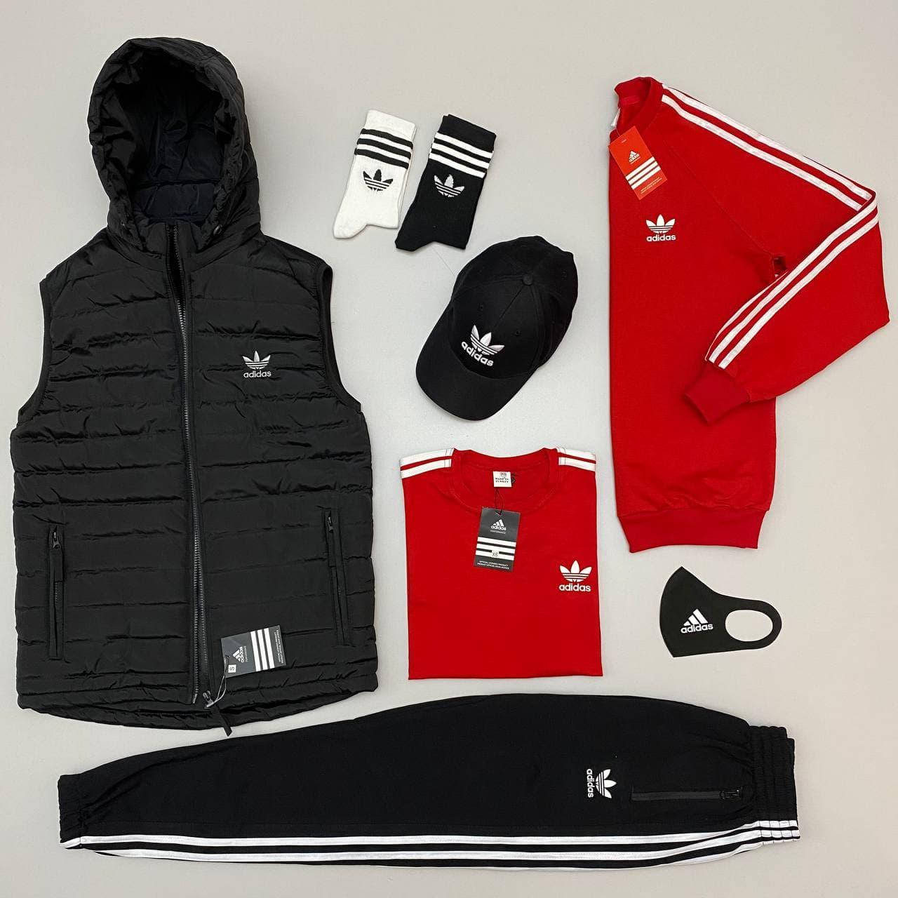

Мужской спортивный костюм Adidas в полоску черный с красным набор 8в1 Люкс