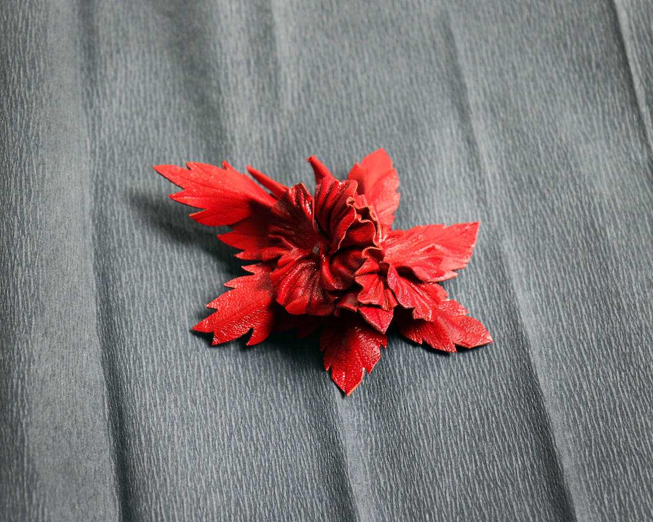 

Ярко красная заколка для волос из кожи, Красный