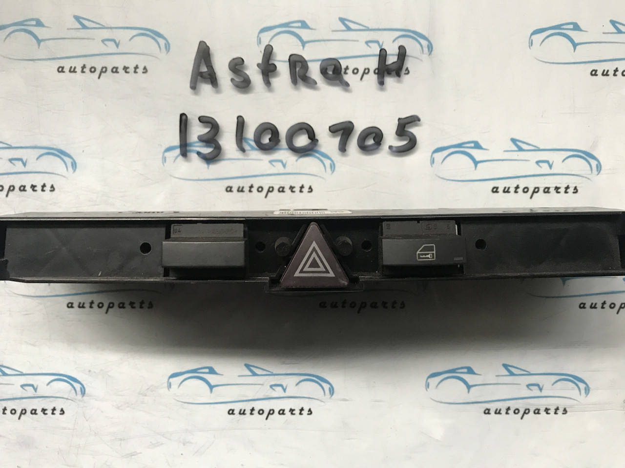 

Кнопка аварийки Опель Зафира Б, opel Zafira B 13100105