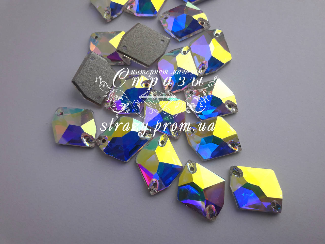 

Стразы пришивные SWARO Космик 14*17мм. Стекло Crystal AB
