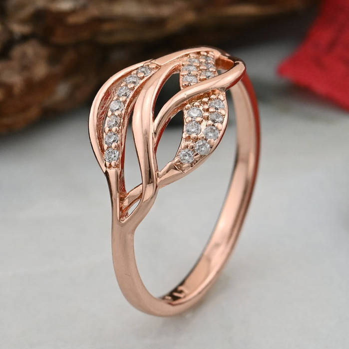 

Кольцо Симфония 15259 белые фианиты ширина 9 мм позолота РО размер 20