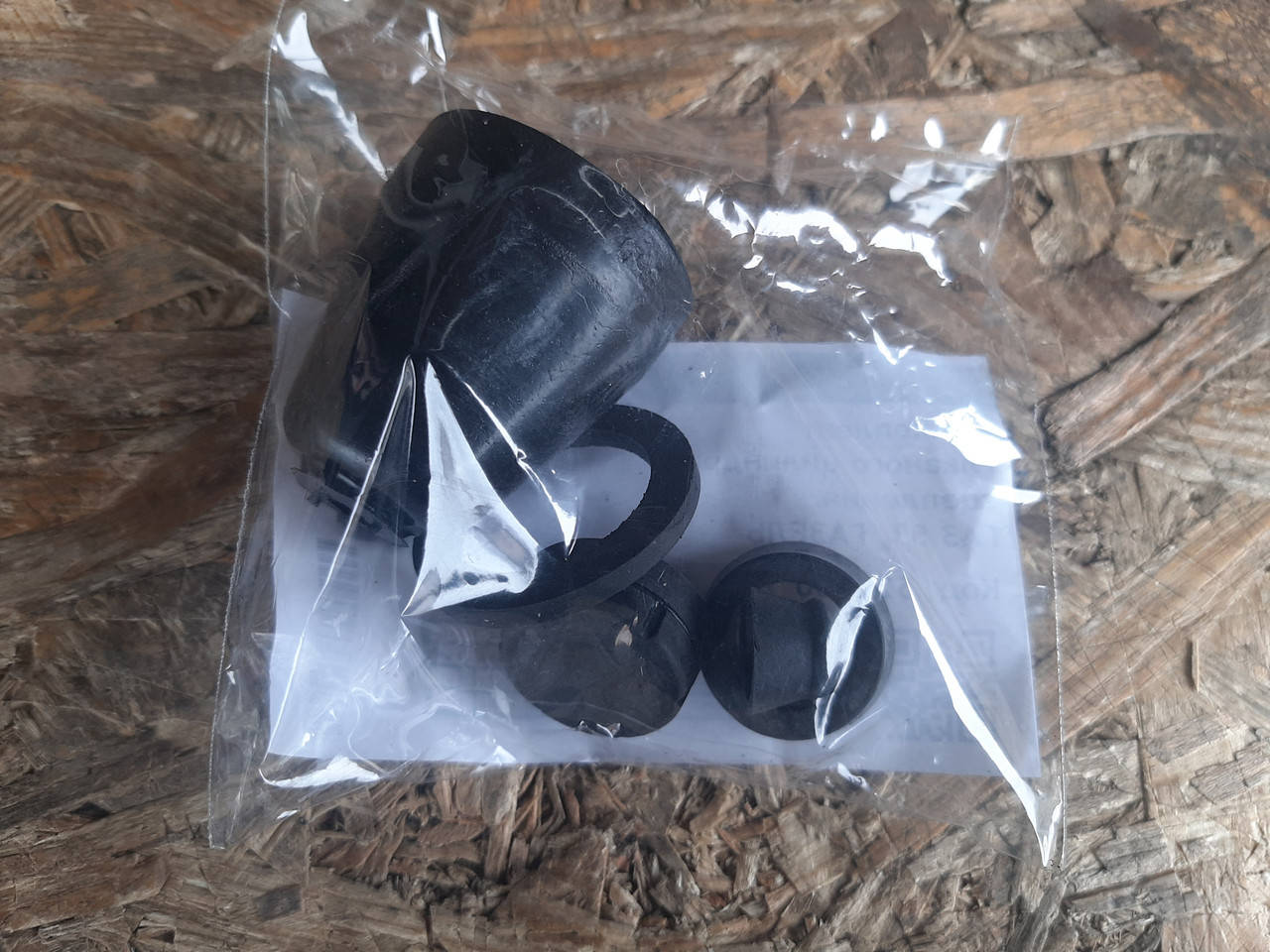 

Ремкомплект главного цилиндра сцепления ГАЗ 24,2410, 3110, 3102, 2705, 3306, 3309, 3110, 3302, 2217