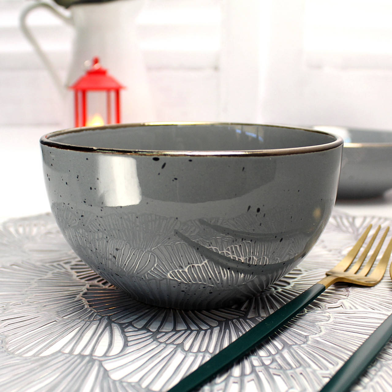 

Глубокий графитово-серый салатник 14 см Ardesto Bagheria Pastel Grey