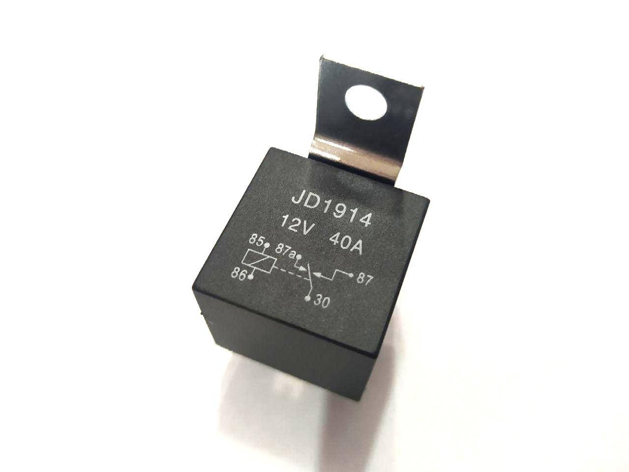 

Реле JD1914 катушка 12VDC ток 40A контакты-1C (5 pin) с креплением