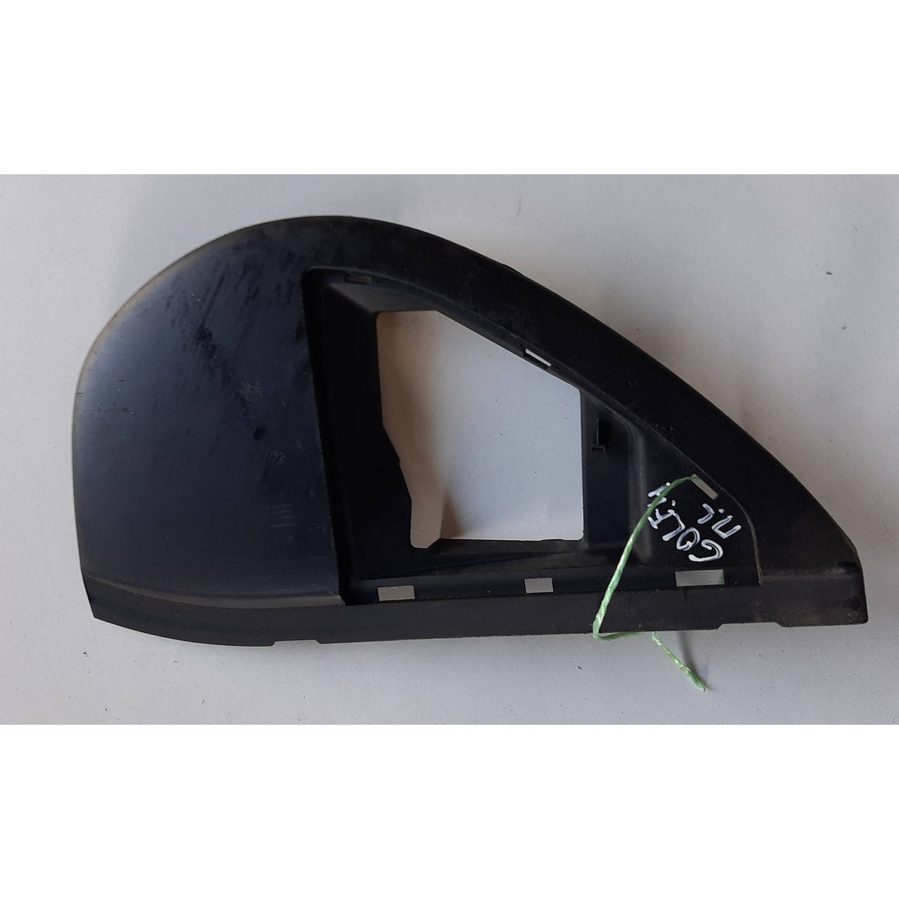 

Заглушка консоли передняя левая Volkswagen Golf 4