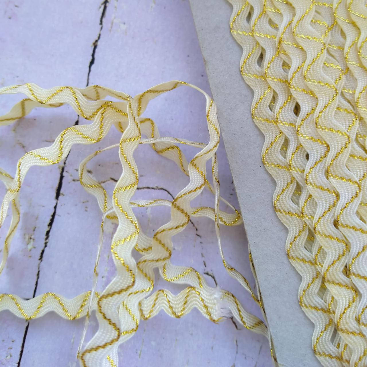 

Тесьма вьюнок молочная с золотым люрексом, Молоко