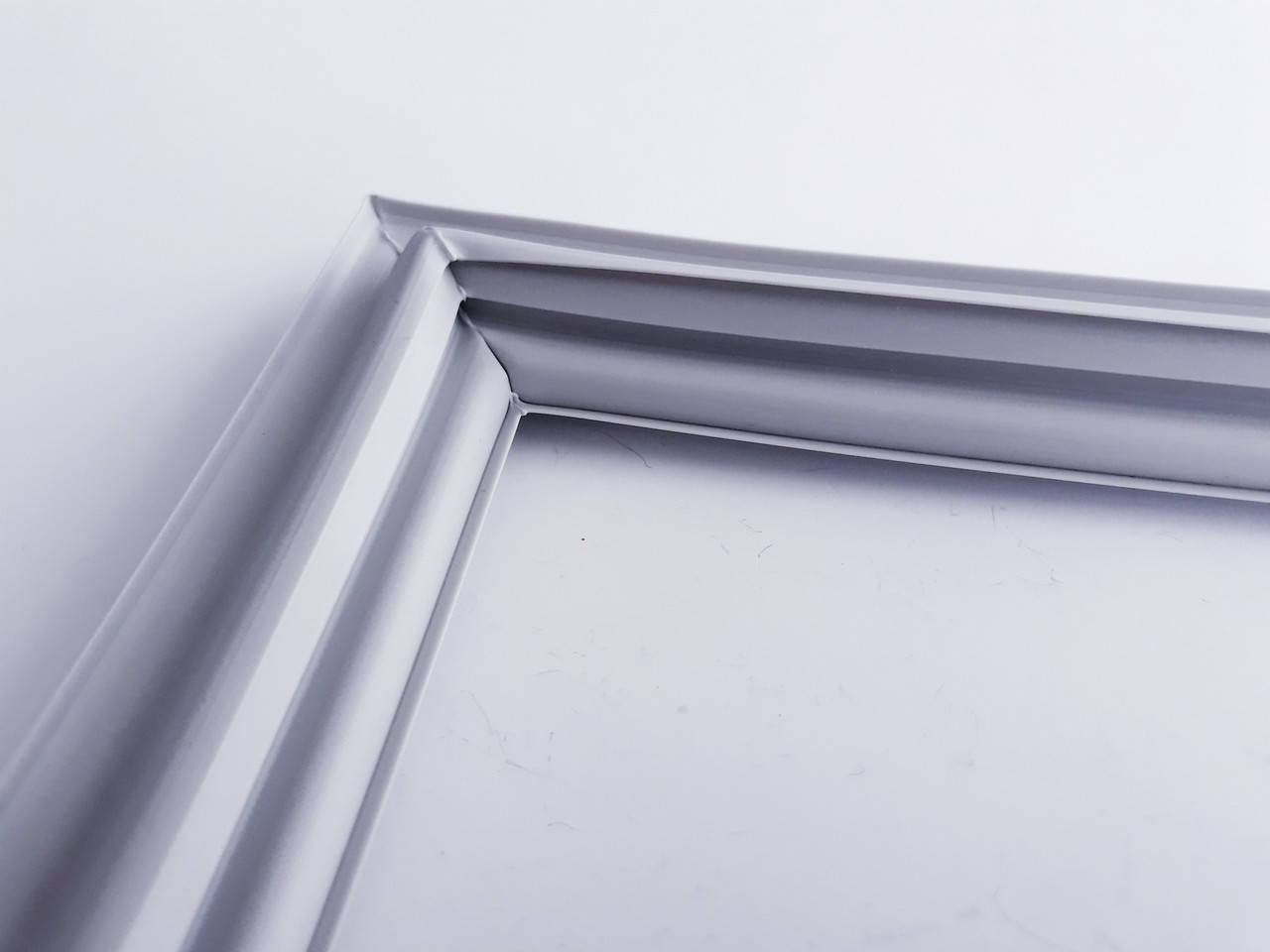 

Уплотнитель двери м/о холодильника Samsung RL38/RL55, DA97-07366J