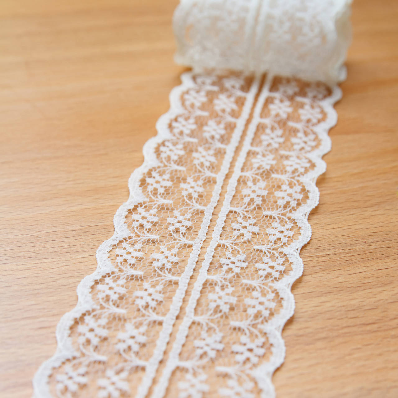 

Кружево сетка 4.5 см шириной / цвет белый / заказ от 1 м