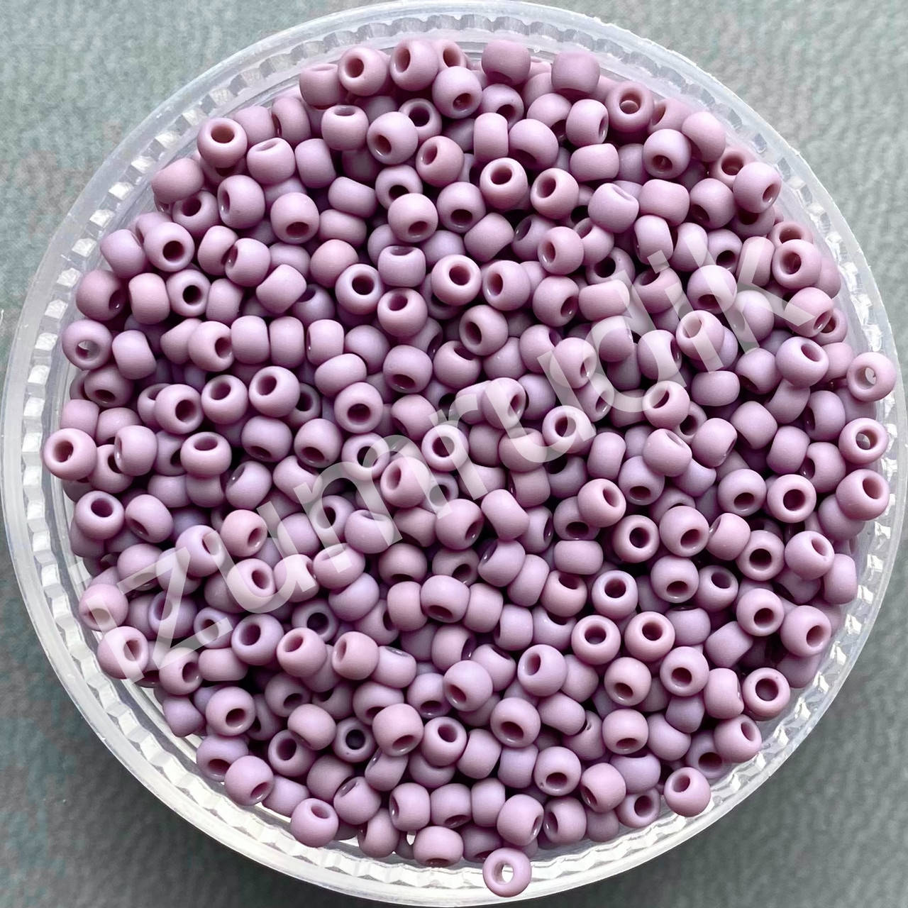 

Бисер круглый TOHO TR-11-52F