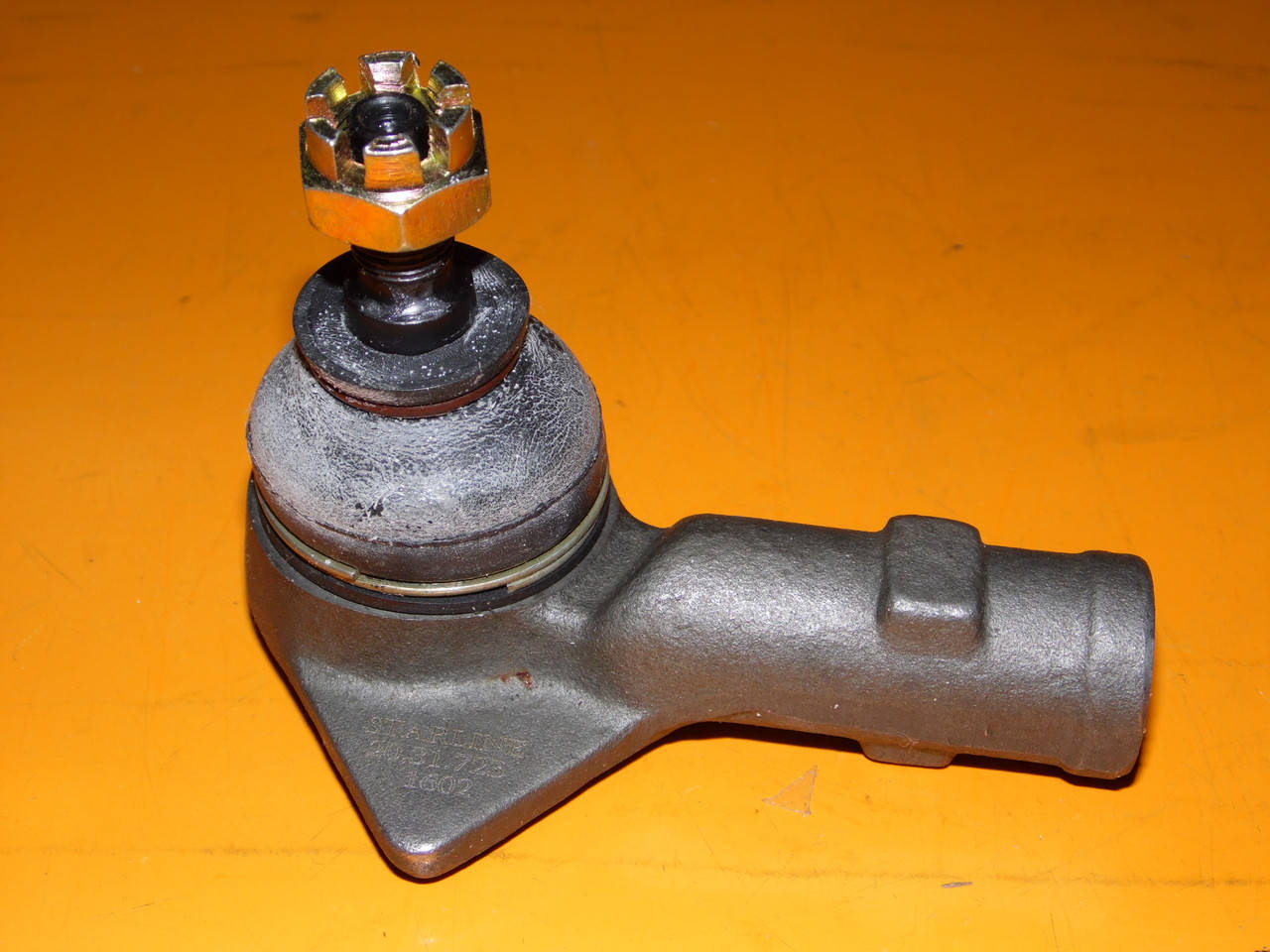 

Наконечник левый на Форд Сиерра рулевой тяги рейки Ford sierra Starline 20.32.723