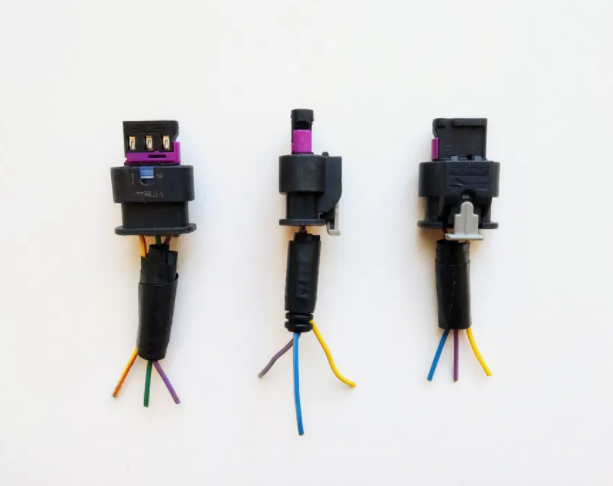 

Фишка-разъём для датчика парковки (фишка-коннектор)