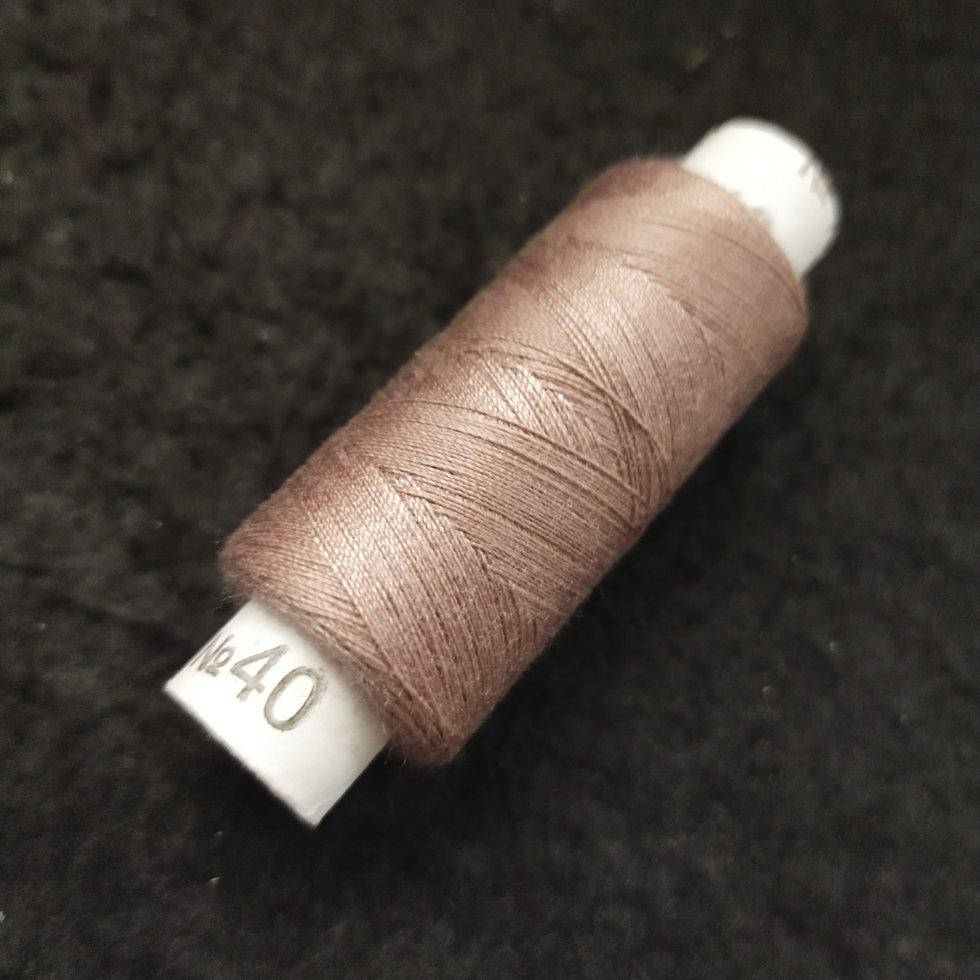 

292 Нитки в катушках, швейные 100 полиэстер 40/2 (боб 200м)