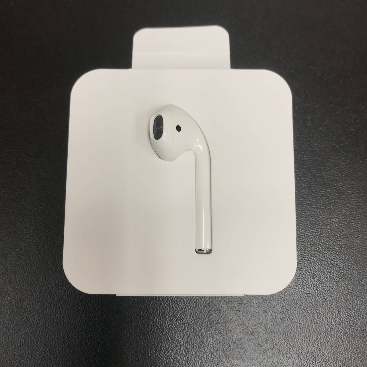 

Левый Apple AirPods 2 Original (A2031)