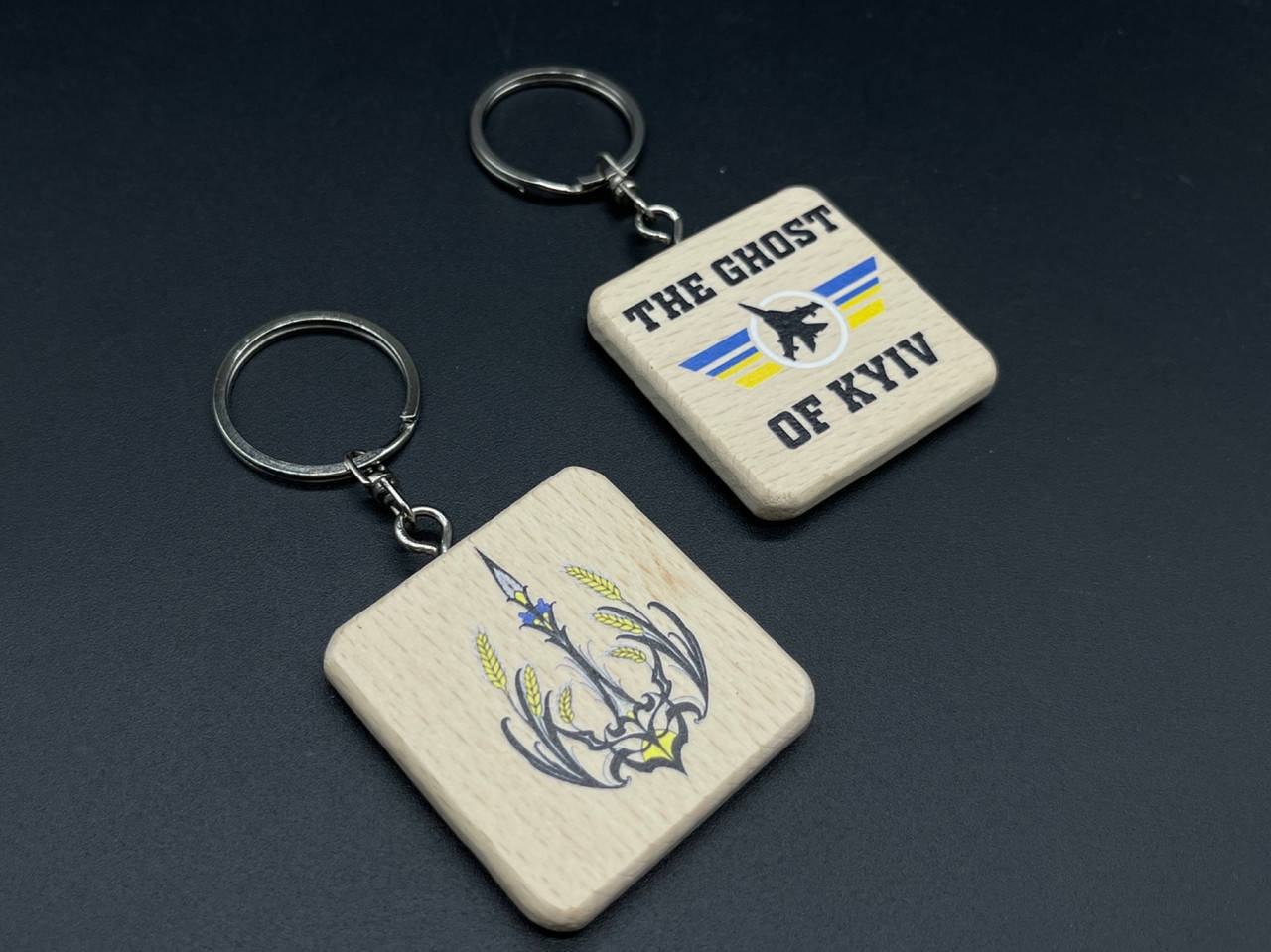 

Брелок деревянный с гравировкой. MADE IN UKRAINE. 40х40мм