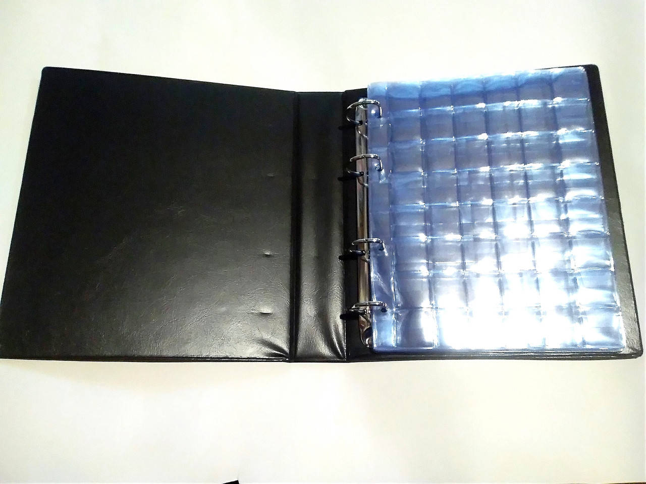 

Альбом для 484 монет Collection