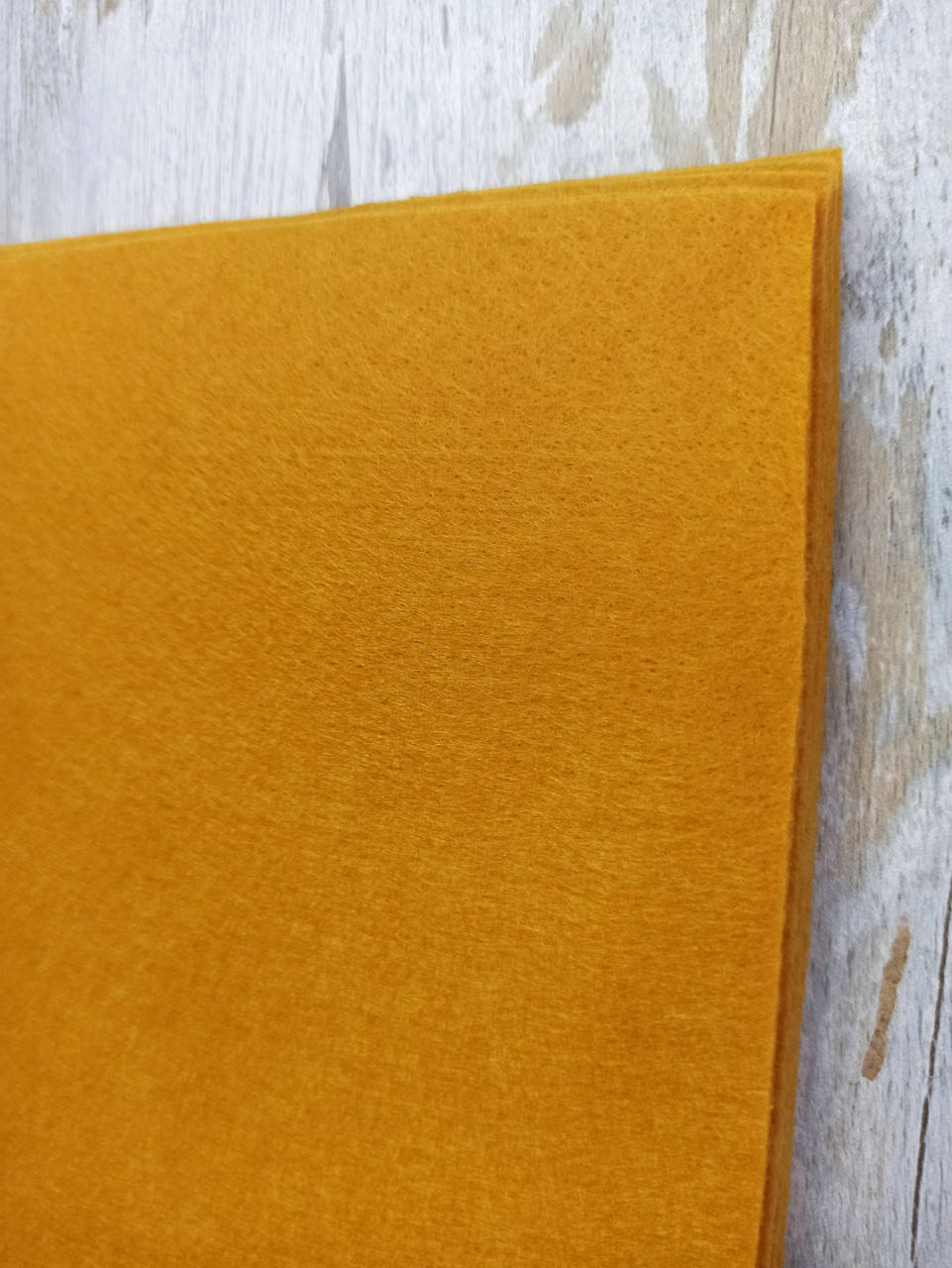 

Фетр листовой Royal Felt Мягкий Горчичный Лист А4 20 см х 30 см 1.3 мм Тайвань
