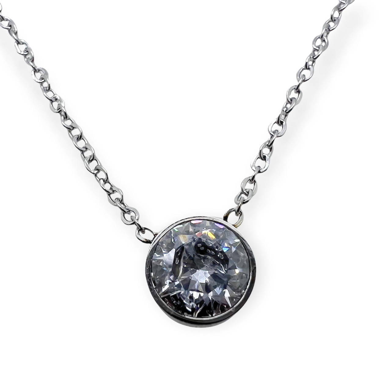 

Подвеска с камнем 8 мм .Stainless steel