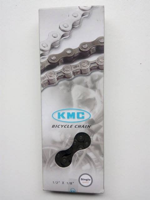 

Цепь 1/2" х 1/8" KMC для дорожного велосипеда