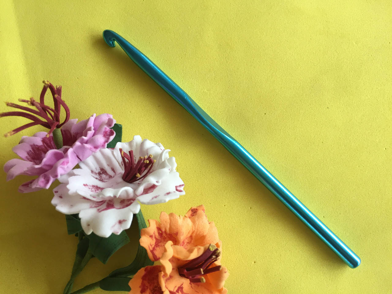 

Крючок для вязания металлический 15см размер 6.5мм