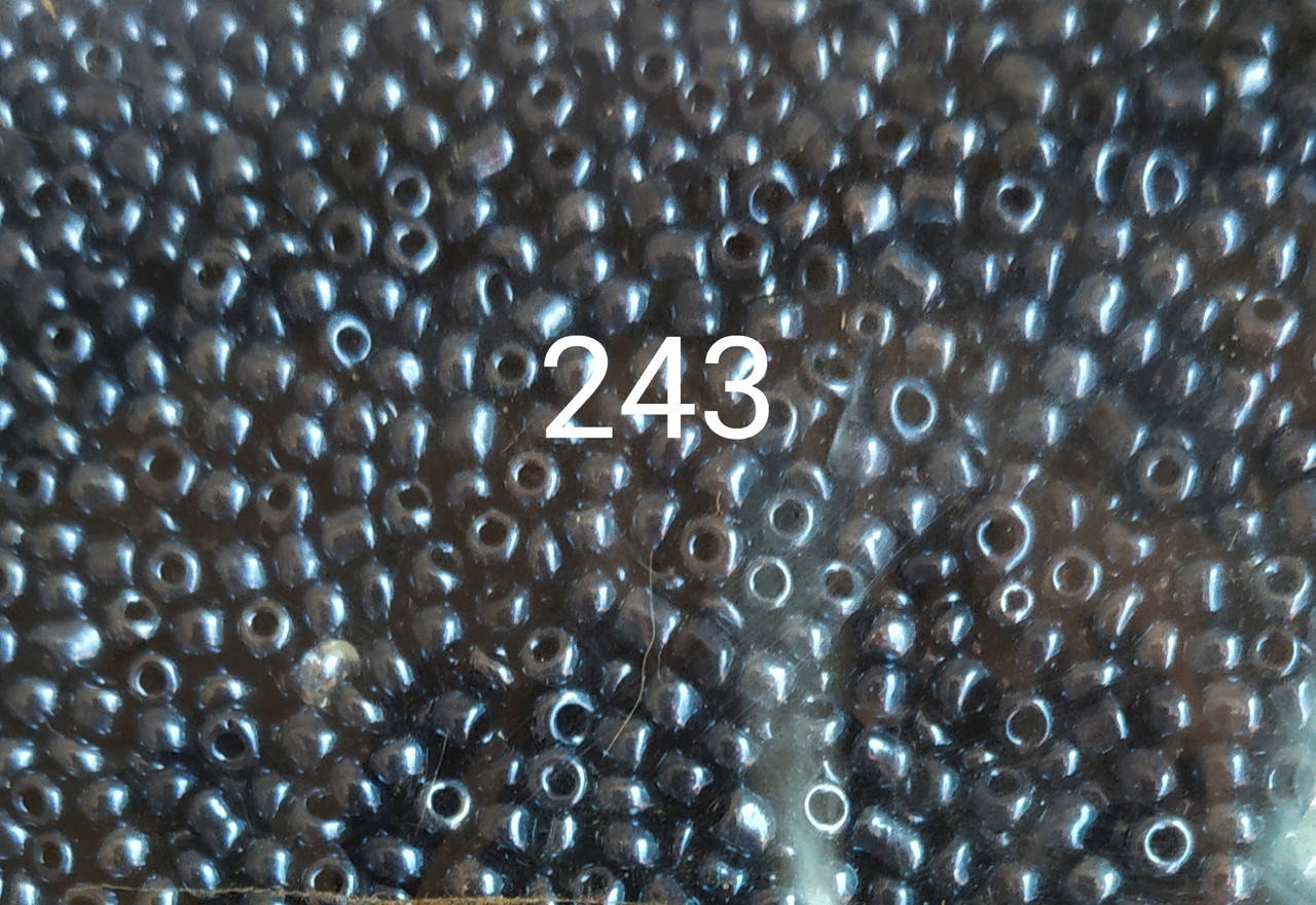 

Бисер мелкий черный(мокрый асфальт) жемчужный (10гр) №243